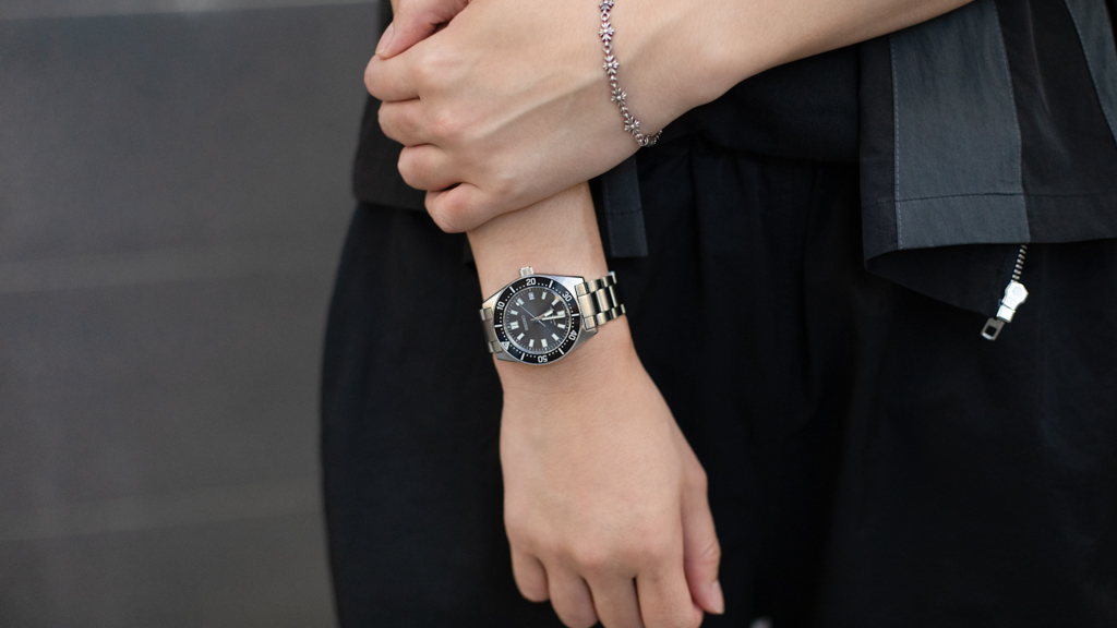 Gabriel-Creative__Model-Outwear_7440.37.1-Pants_Yokimajo-Shoes_Asics-Cap_Joegush-Watch_Seiko-Bracelet_Chrome_Hearts-UNIFORM-23052023-4