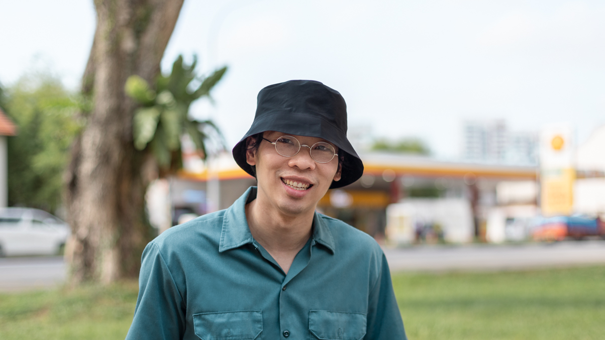 Lip-Artist__Creative_Director-Hat_Arcteryx-Top_Dickies-Pants_Dickies-Socks_Adidas-Shoes_Asahi-UNIFORM-11052023-4