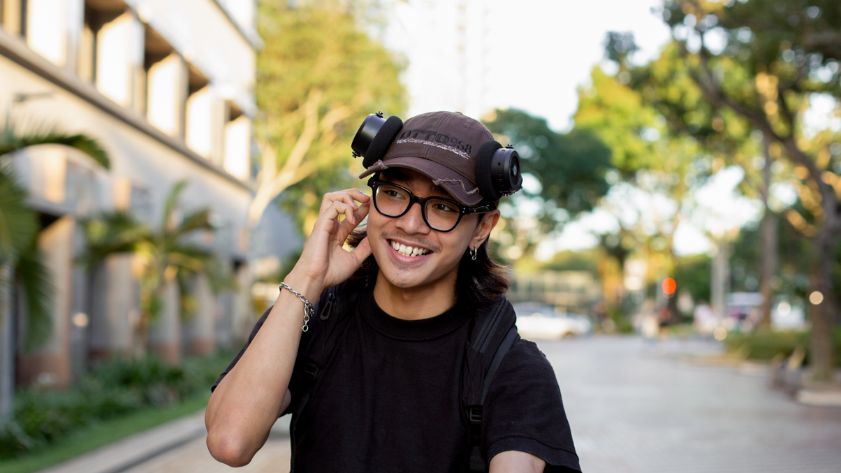 Zilhanz-Freelance_Photographer-Shoes_Nike-Bag_Cote__Ciel-Cap_Otto_958-Glasses_Gentle_Monster-Bracelet_Fossil-Watch_Casio-Headphones_Grado_Labs-Bicycle_Hito-UNIFORM-23052023-5