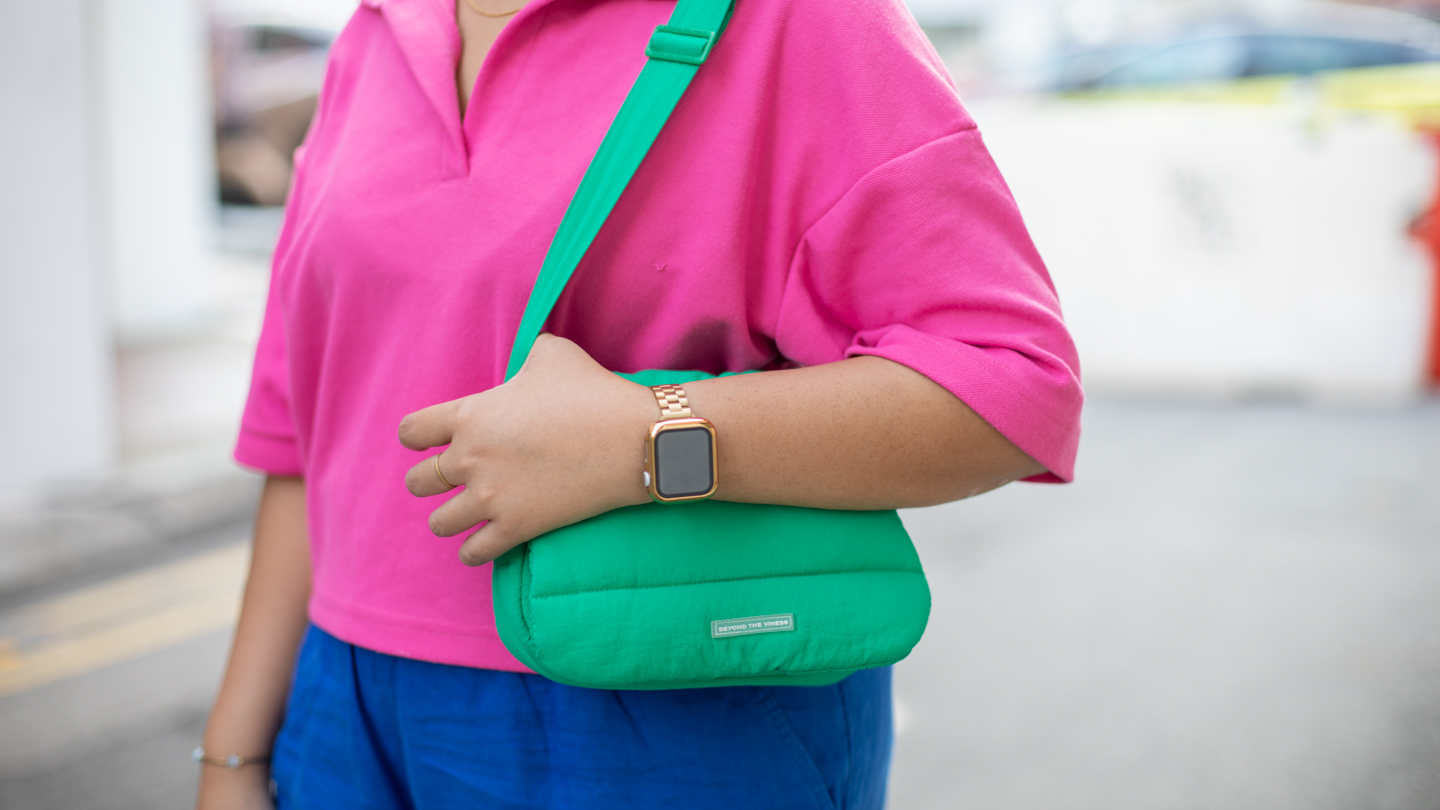 Hafi-Illustrator__Visual_Artist-Bracelet_Modest_Minerals-Watch_Apple-Bag_Beyond_The_Vines-Top_Shop_At_Velvet-Pants_HM-Sandals_Birkenstocks-UNIFORM-27062023-4