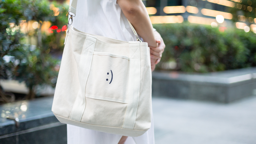 Tara-Reporter-Dress_IN_GOOD_COMPANY-Shoes_Vans-Watch_Rolex-UNIFORM-27062023-2