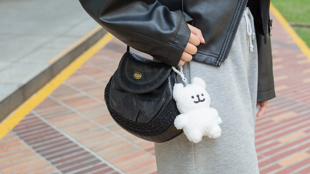 Izzy-Designer-Top_6IXTY8IGHT-Jacket_ASOS-Bermudas_Zara-Shoes_Charles__Keith-Bag_Oroton-Necklace_Shopee-Earrings_Etsy-Sunglasses_Zara-Keychain_Kakao_Friends-Nails_The_Nail_Artistry