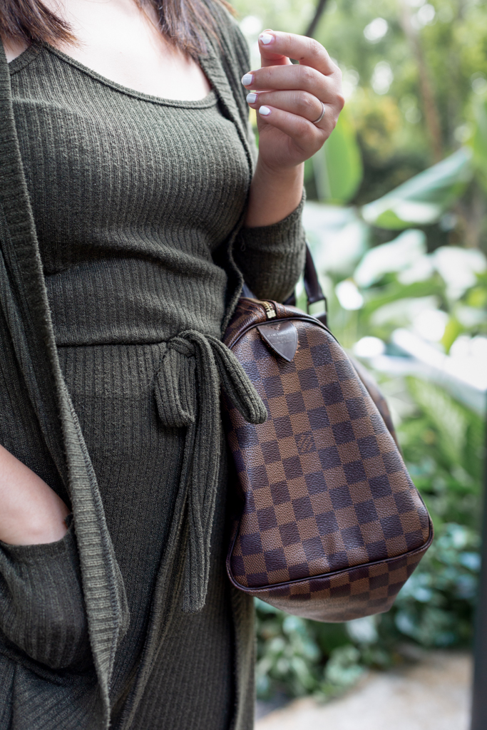 Winnie-Travel-Bag_Louis_Vuitton-Shoes_Charles__Keith-UNIFORM-25082023-2