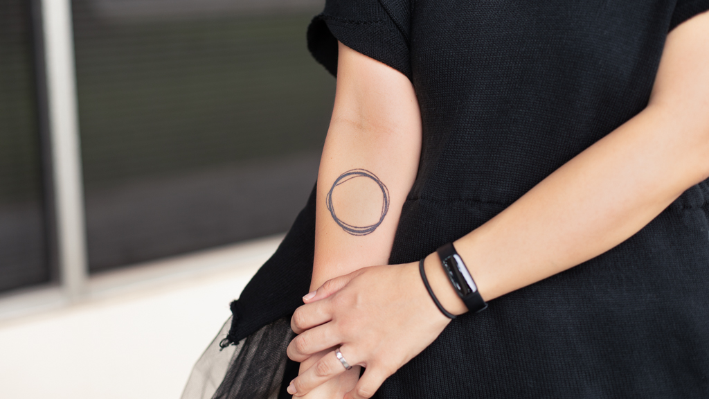 Cheryl-Singaporean-Design_Director-Top_Comme_des_Garcons-Pants_Comme_des_Garcons-Shoes_Gucci-Clutch_Maison_Margiela-Watch_Fitbit-UNIFORM-20092023-4