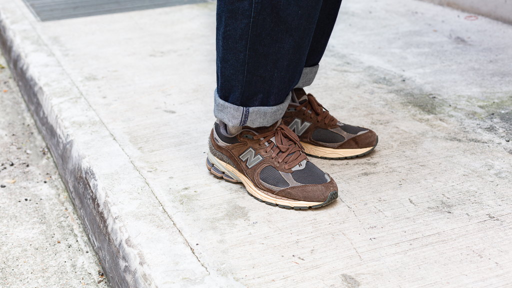 Isa-Musician-Shirt_Muji-Pants_Uniqlo-Shoes_New_Balance-Watch_Omega-Hat_Danton-Glasses_Oliver_Peoples-Bag_Paris_In_The_Making__ANECHOIS-UNIFORM-25082023-2