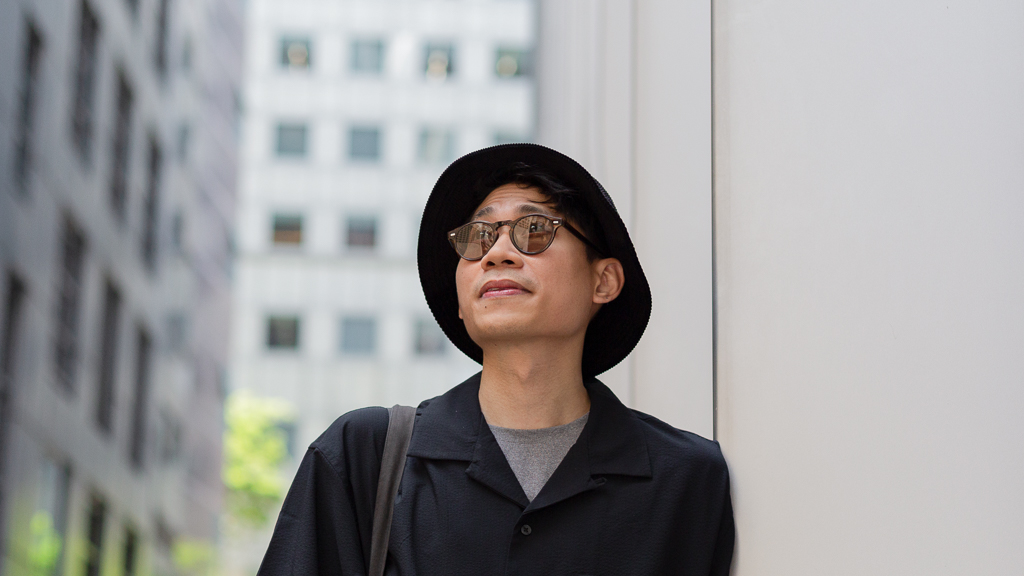 Isa-Musician-Shirt_Muji-Pants_Uniqlo-Shoes_New_Balance-Watch_Omega-Hat_Danton-Glasses_Oliver_Peoples-Bag_Paris_In_The_Making__ANECHOIS-UNIFORM-25082023-5