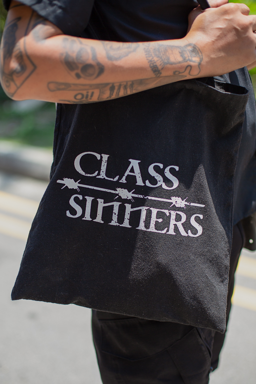 Man-Singaporean-Chef-Shoes_Adidas-Bag_Class_Sinners-Hat_Wish-Watch_Casio-Sunglasses_Ray_Ban-UNIFORM-27092023-6