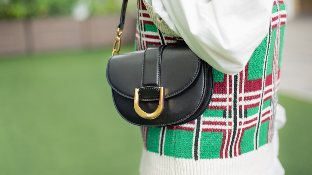 Fitri-Singaporean-Student-Earrings_Bugis_Street-Skirt_Jalan_Jalan_Japan-Vest_Taobao-Bag_Charles__Keith-Bracelet_Bangkok-Nails_funkmynails-UNIFORM-01112023-4