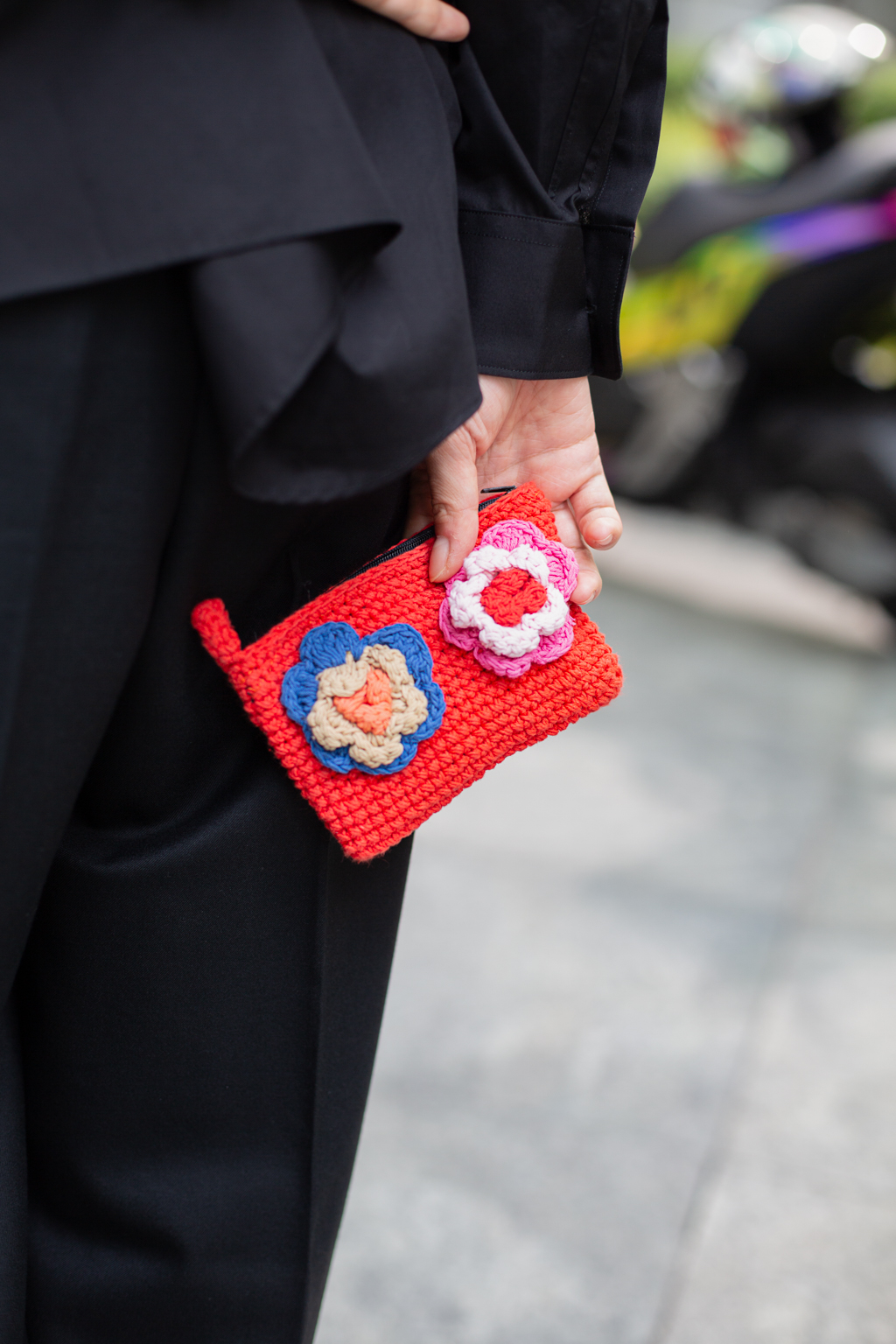 Mimi-Korean-Marketing_Manager-Top_Comme_Des_Garcons-Shoes_Adidas-UNIFORM-02112023-3