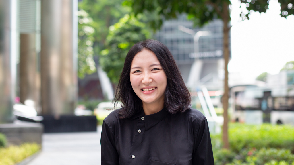 Mimi-Korean-Marketing_Manager-Top_Comme_Des_Garcons-Shoes_Adidas-UNIFORM-02112023-6