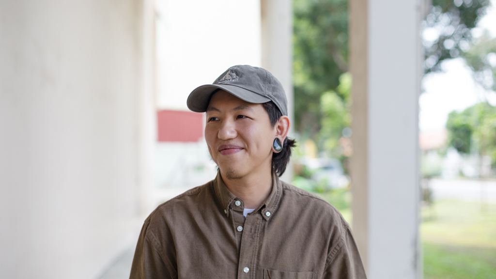 Jon-Singaporean-Brand_Strategist-Shirt_HM-Jeans_Zara-Sandals_Birkenstock-Cap_Montbell-Earrings_PlugYourHoles-UNIFORM-19122023-1