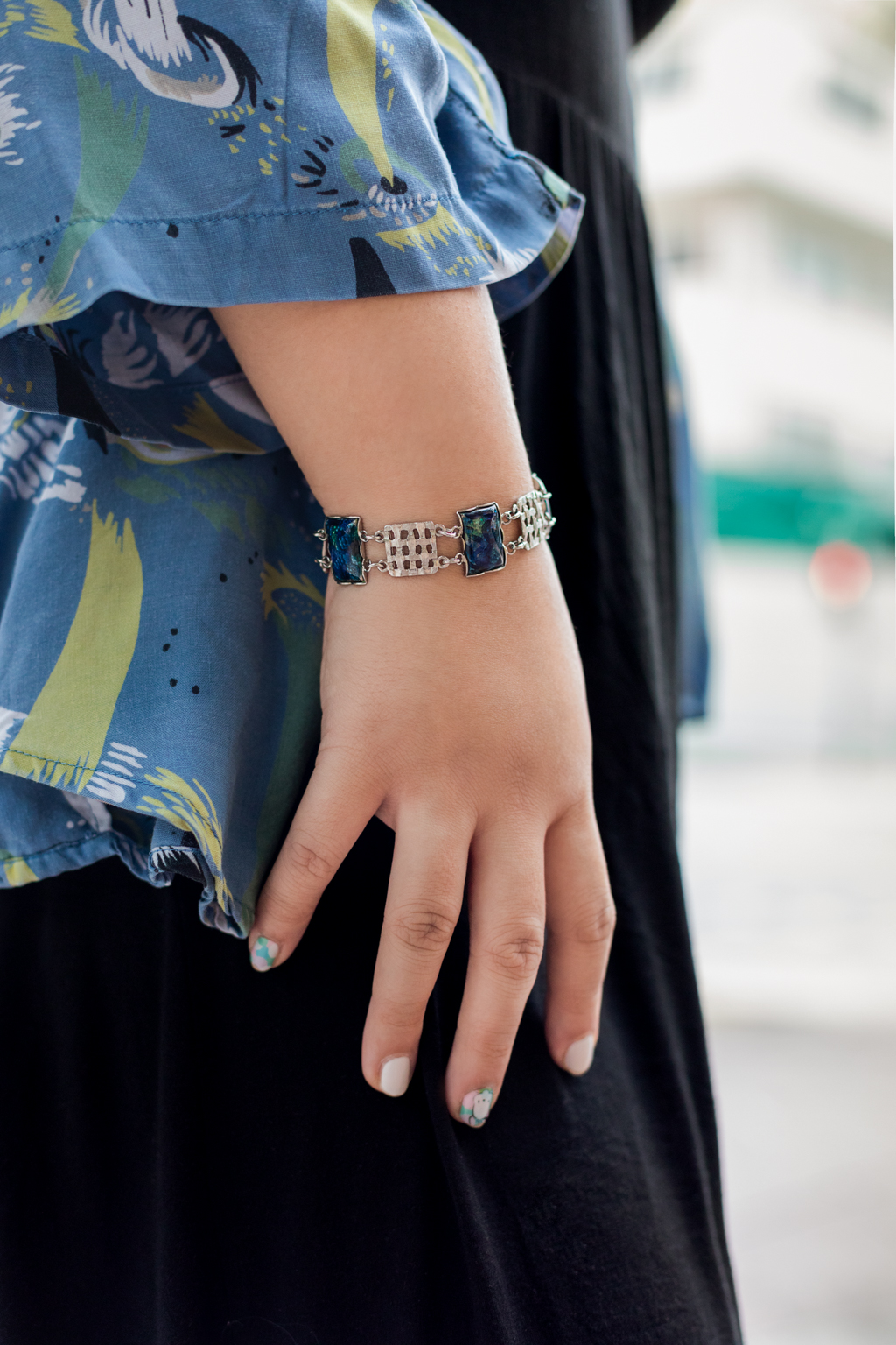 Lou-Filipino-Preschool_Teacher-Dress_HM-Sandals_KEEN-UNIFORM-18122023-6