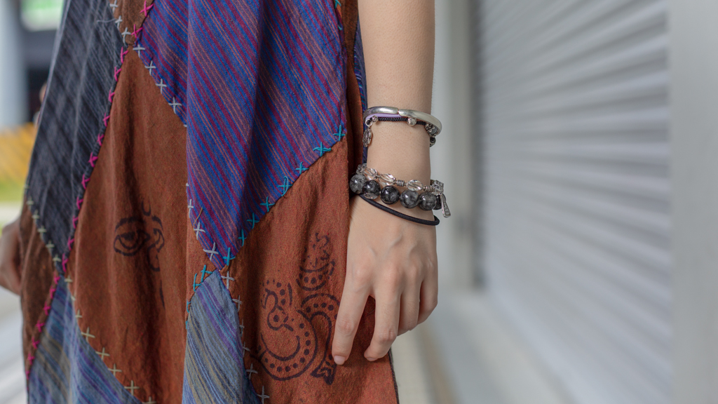 Shiqin-Chinese-Student-Dress_Taobao-Shoes_Birkenstock-Socks_Uniqlo-Bracelet-Taobao-Earrings_Taobao-UNIFORM-26012024-4