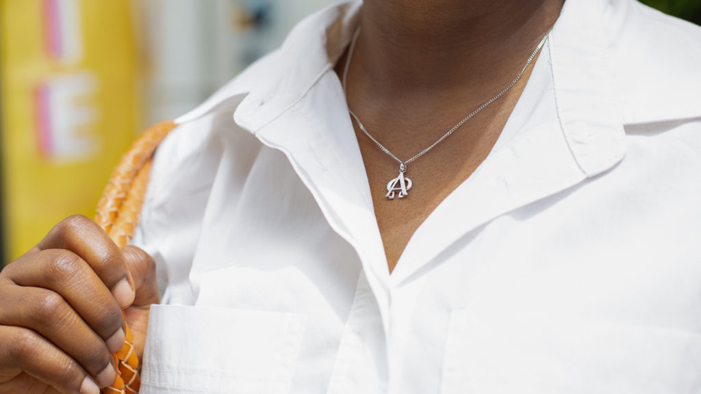 Virginie-Swiss-Fashion_Advisor-Top_Lalu-Skirt_Love_Bonito-Bag_ASFALL-Sandals_Havaianas-Glasses_Canon_Optics-UNIFORM-26012024-3