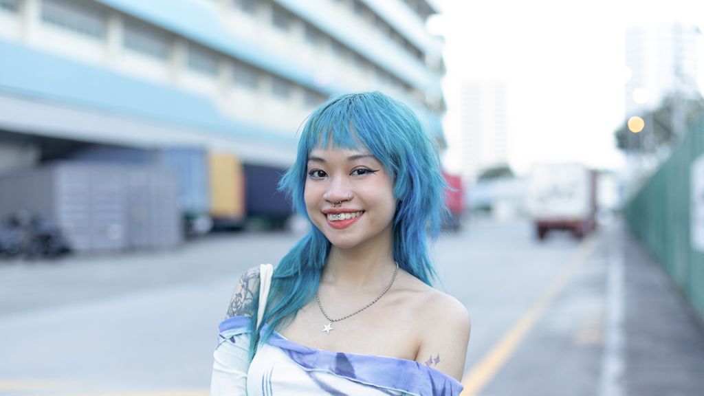 Vanz-Fine_Art_Student-Singapore-Tattoos_vivian.tattoo-Tote_Dogfest-Top_CHEEP_STORE-Sneakers_Vans-Necklace_AliExpress-UNIFOR-26012024-2