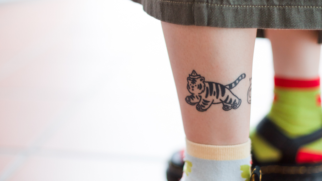 Natasha-Singaporean-Illustrator-Top_Liunic_On_Things-Skirt_Secondhand-Shoes_Dr_Martens-Earrings_Japan-Necklace_ThreeOneTwoFive-Socks_Sadshrimps-Bag_COS-UNIFORM-16042024-2