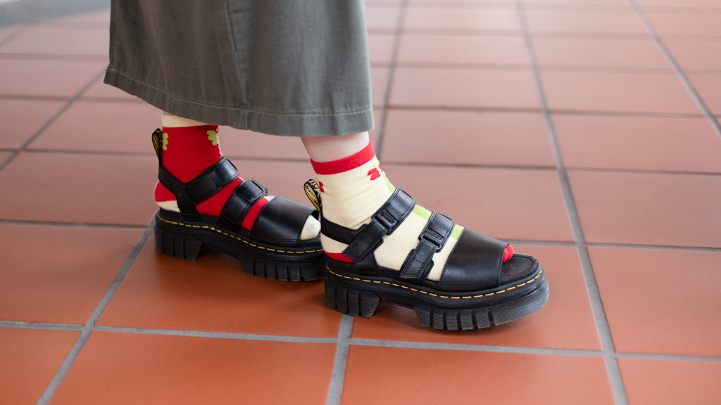 Natasha-Singaporean-Illustrator-Top_Liunic_On_Things-Skirt_Secondhand-Shoes_Dr_Martens-Earrings_Japan-Necklace_ThreeOneTwoFive-Socks_Sadshrimps-Bag_COS-UNIFORM-16042024-4