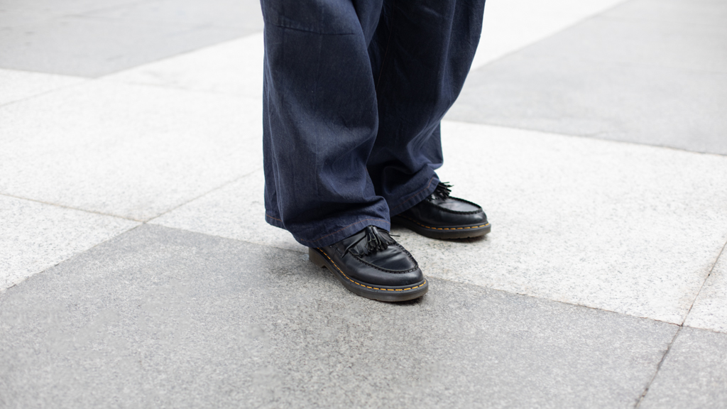 Nathan-Singaporean-Student-Top_Uniqlo-Pants_Musinsa-Shoes_Dr_Martens-Bag_COS-Glasses_Gentle_Monster-UNIFORM-19032024-3