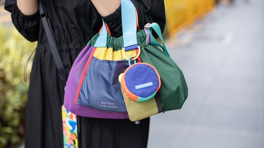 Onya-Indonesian-Housewife-Dress_Indonesia-Bag_Beyond_The_Vines-Socks_Bandung-Sandals_Skechers-Rings_Indonesia-Phone_Strap__Casing_Casetify-UNIFORM-19032024-4