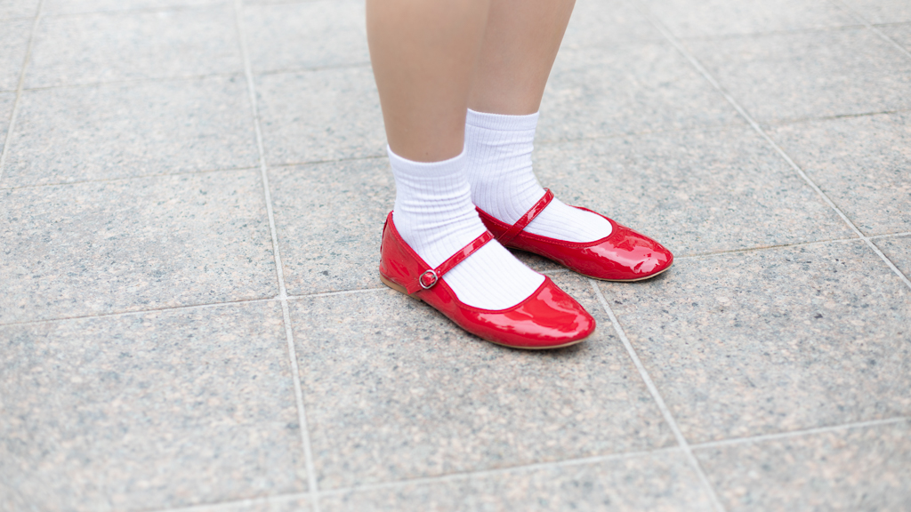 Joie-Singaporean-Singer_Songwriter__Content_Creator-Top_ASOS-Skirt_Zara-Shoes_Steve-Madden-Bag_Miu_Miu-Rings_Singapore__ASOS__Marshalls-Earrings_Singapore-Necklace_ASOS__Coach-Brac-5