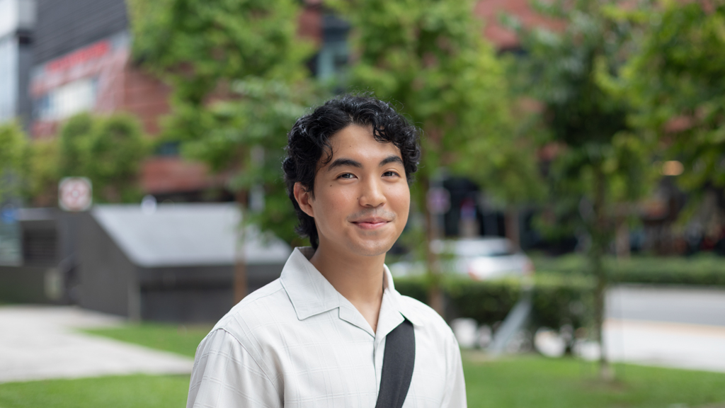 Maisur-Singaporean-Student-T-shirt_Thailand-Bottoms_MUSINSA-Shoes_Zara-Bag_Shopee-Watch_Swatch-UNIFORM-23052024-1