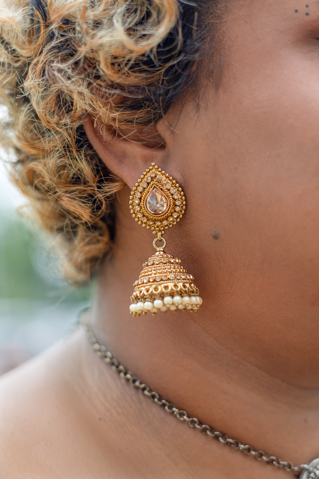 Devyaah-Singaporean-Freelance_Assistant-Top_Barehands-Tube_Top_Shein-Skirt_Shein-Boots_Zalora-Bag_Bodsitive-UNIFORM-26042024-5