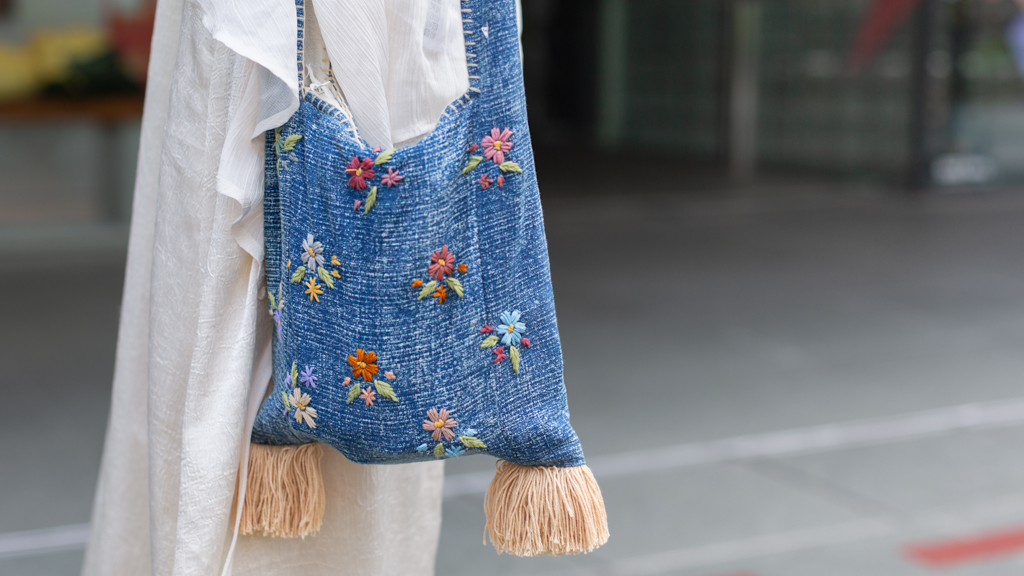 Anemone-Chinese-Media-Dress_Sijiqing_Clothing_Market-Sandals_Charles__Keith-Bag_Thailand-Neckalce_Suzhou-UNIFORM-23052024-2