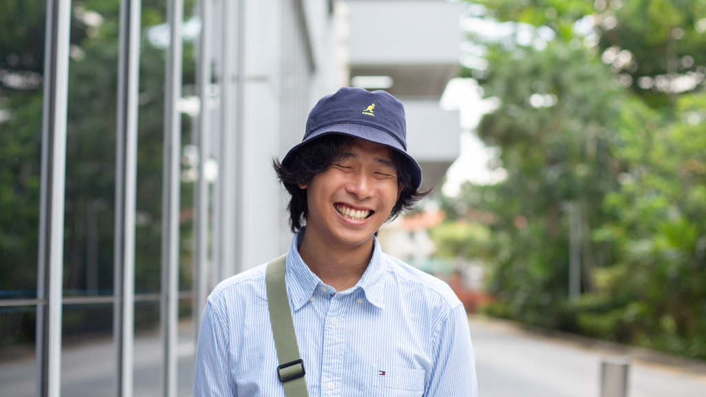Jolyon-Singapore-Designer-Shirt_Tommy_Hilfiger-Pants_Tommy_Hilfiger-Shoes_Spingle-Hat_Kangol-Bag_New_Balance-UNIFORM-13082024-5