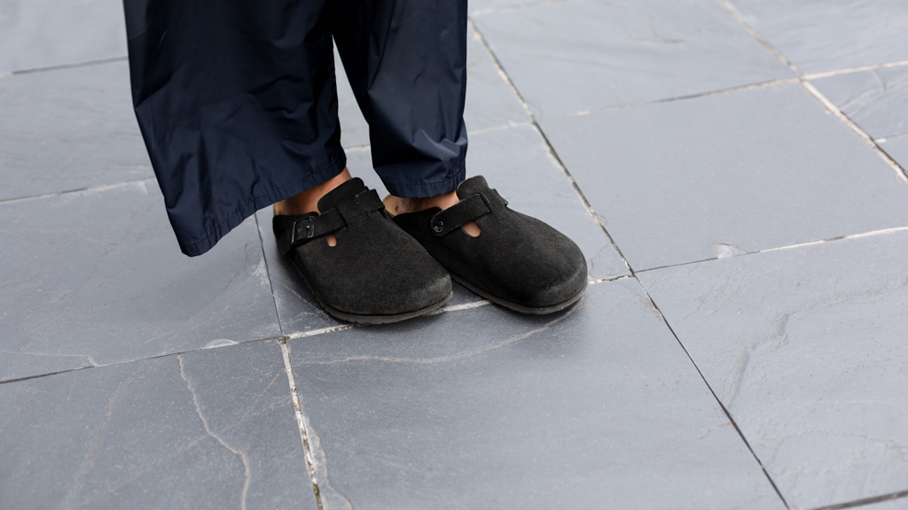 Natalie-Singaporean-Student-Top_Brandy_Melville-Bottoms_Craig_Green-Shoes_Birkenstock-Bag_Somafolk-Hat_Idea-Spectacles_Oliver_Peoples-Nails_SPIQ_Hair_Base-UNIFORM-23052024-1