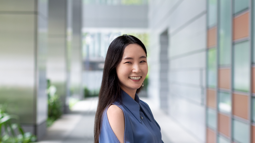 Jin_Ma-Korean-Marketing_Director-Dress_Urban_Revivo-Shoes_Sappun-Bag_Saint_Laurent-Earrings_Andy_Accessory-Necklace_Korea-UNIFORM-2908202451