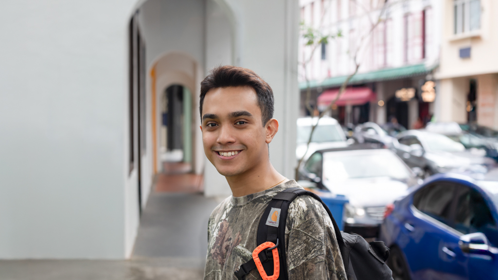 Izzat-Singaporean-Dancer-Shirt_Tiktok-Pants_UNIQLO-Shoes_Nike-Watch_Apple-Bag_Carhartt-UNIFORM-22112024-2