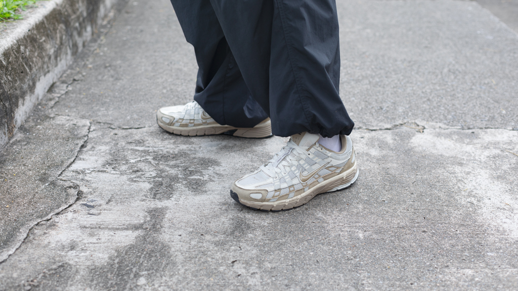 Izzat-Singaporean-Dancer-Shirt_Tiktok-Pants_UNIQLO-Shoes_Nike-Watch_Apple-Bag_Carhartt-UNIFORM-22112024-4