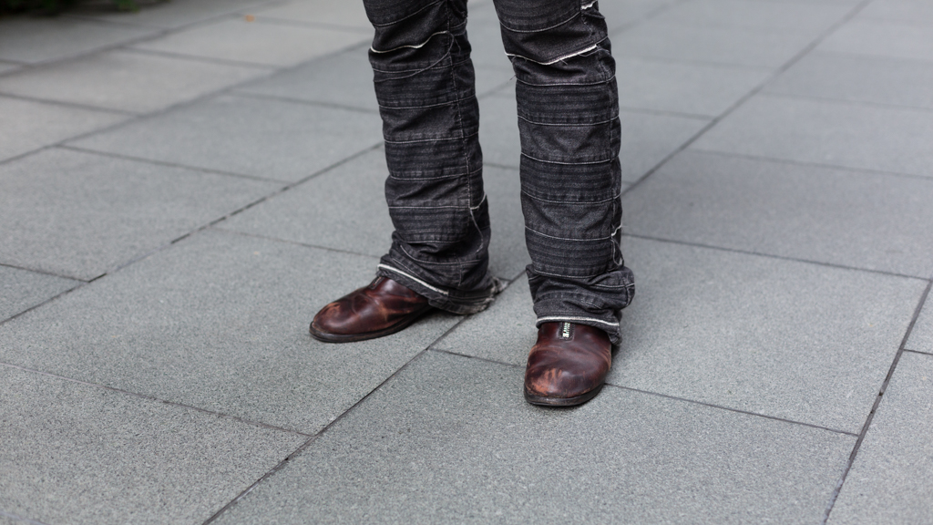 Evan-Indonesia-Student-Hat_Thrifted-Jacket_NUMBER_NINE-Shirt_Julius-Belt_Jalan_Jalan_Japan-Pants_HYSTERIC_GLAMOUR-Shoes_Guidi-Bag_Maison_Margiela-Necklace_Jean_Paul_Gaultier-Rings-3