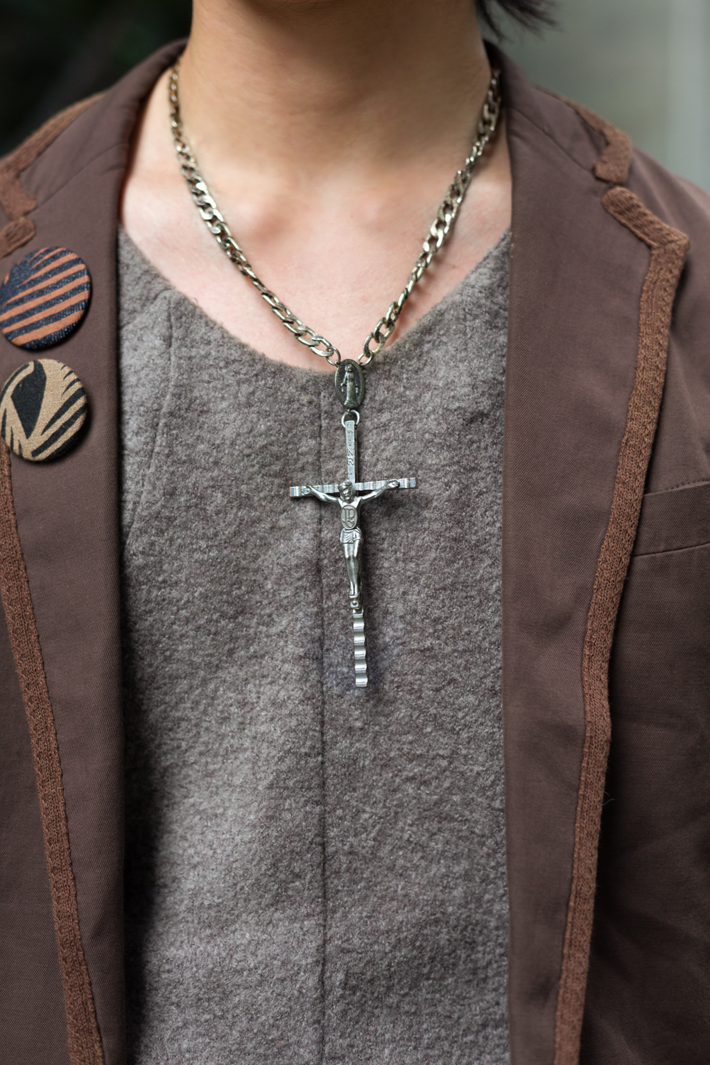 Evan-Indonesia-Student-Hat_Thrifted-Jacket_NUMBER_NINE-Shirt_Julius-Belt_Jalan_Jalan_Japan-Pants_HYSTERIC_GLAMOUR-Shoes_Guidi-Bag_Maison_Margiela-Necklace_Jean_Paul_Gaultier-Rings