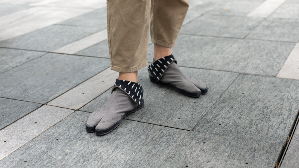 Ori-Russian-Designer-Blazer_Italy-Pin_Korea-Shirt_SKPN-Jeans_Zara-Socks_Sousou-Shoes_Sousou-Ring_Buccellati-Glasses_Masunaga-UNIFORM-22112024-4