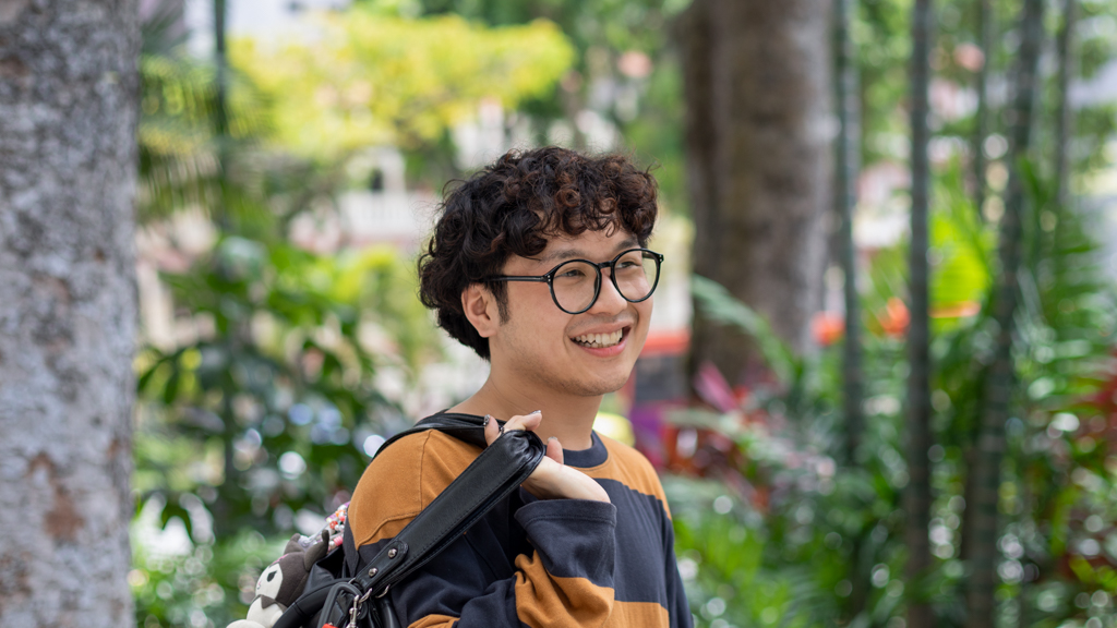 Jon-Singaporean-Student-Top_HM-Bottoms_Bershka-Shoes_Doc_Martens-Bag_Taobao-Trinkets_Taobao-UNIFORM-03042025-5