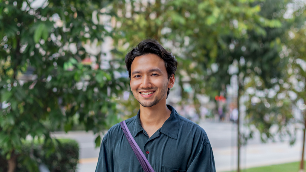 Milon-Top_Thrifted-Bottoms_Gramicci-Socks_UNIQLO-Shoes_On-Rings_England-UNIFORM-12022025-5