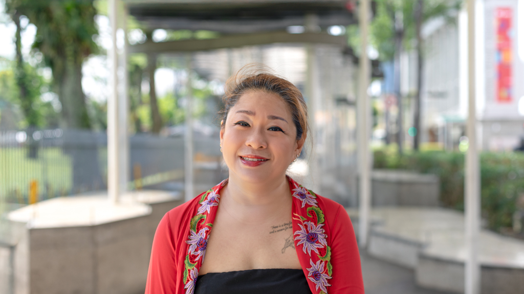 Eileen-Singaporean-PR_Consultant-Jumper_Lovet-Bag_Bottega_Veneta-Shoes_VIVAIA-Earrings_Mejuri-UNIFORM-08052025-5