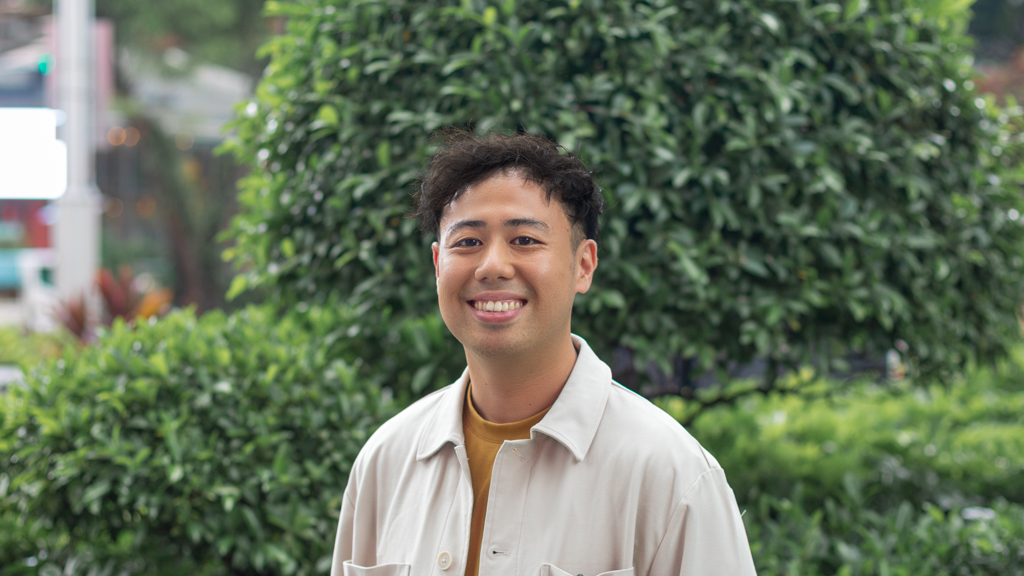 Jackie-Singaporean-Interior_Designer-Jacket_HM-Top_Muji-Pants_HM-Shoes_Singapore-Shades_Ray-Ban-UNIFORM-03042025-1