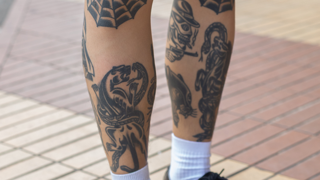 Brian-Singaporean-Tattoo_Artist-Top_Thrifted-Bottoms_Dickies-Derbies_Carousell-UNIFORM-08072025-4