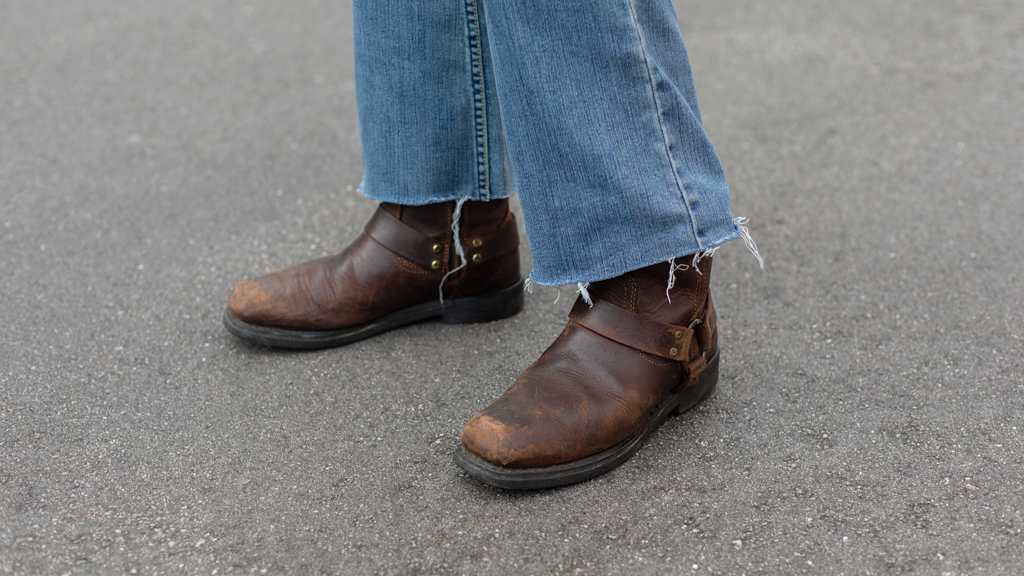 Mitch-Singaporean-Musician-Top_Gifted-Jeans_Gifted-Belt_Thrifted-Shoes_Carousel-UNIFORM-03062025-4
