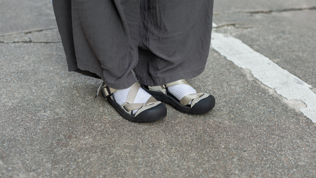 Moira-Musician-Filipino-Earrings_Shopee-Necklace_Phillipines-Bangles_Thrifted-Top_Phillipines-Pants_Vietnam-Shoes_Shopee-Bag_Thrifted-UNIFORM-030620225-41