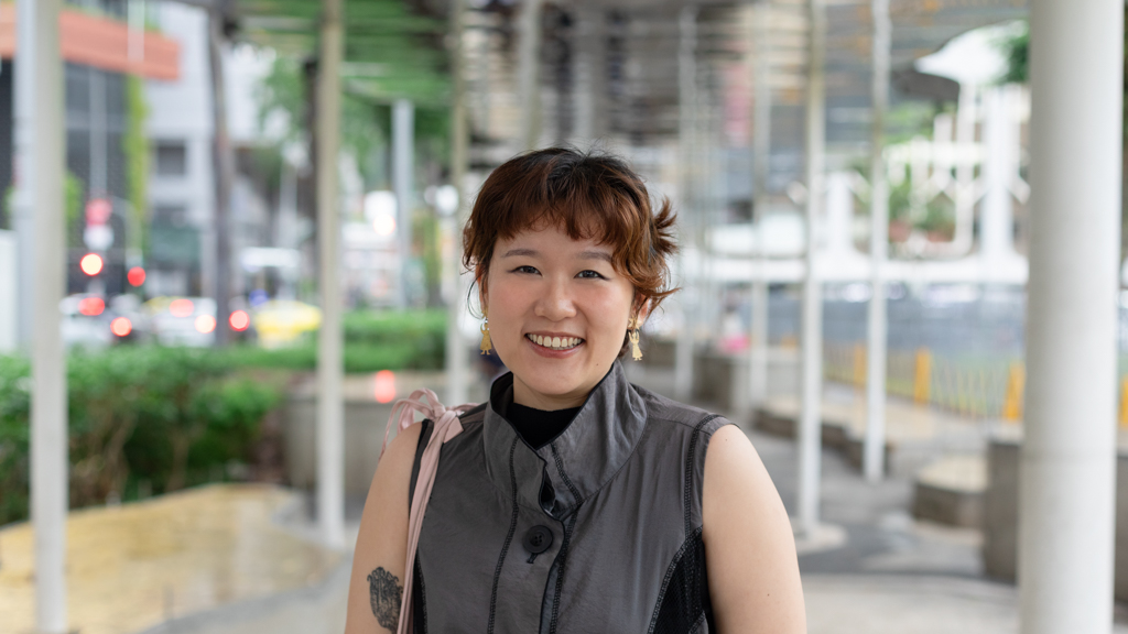 Rose-Canadian-Museum_Programmer-Coat_Thailand-Top_Shopee-Pants_COS-Earrings_Apres_Ski-Rings_Thailand-Shoes_Grounds-Bag_Pokemon-UNIFORM-03062025-5