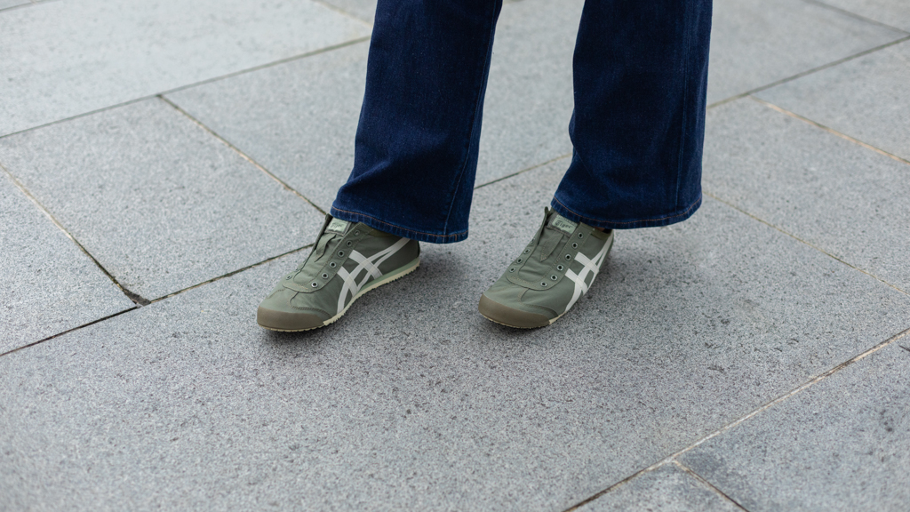 Vygesh-Singaporean-Programme_Lead-Top_Vintage_weekend-Jeans_Uniqlo-Bag_Coach-Shoes_Onitsuka_Tiger-Shades-Thrifted-UNIFORM-03062025-5