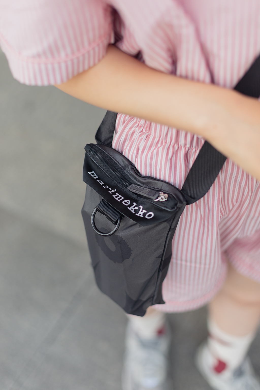 Yurie-Japanese-Stewardess-Top_Juuneed-Bottom_Juuneed-Bag_Marimekko-Sneakers_New_Balance-Socks_Marimekko-UNIFORM-08072025-3